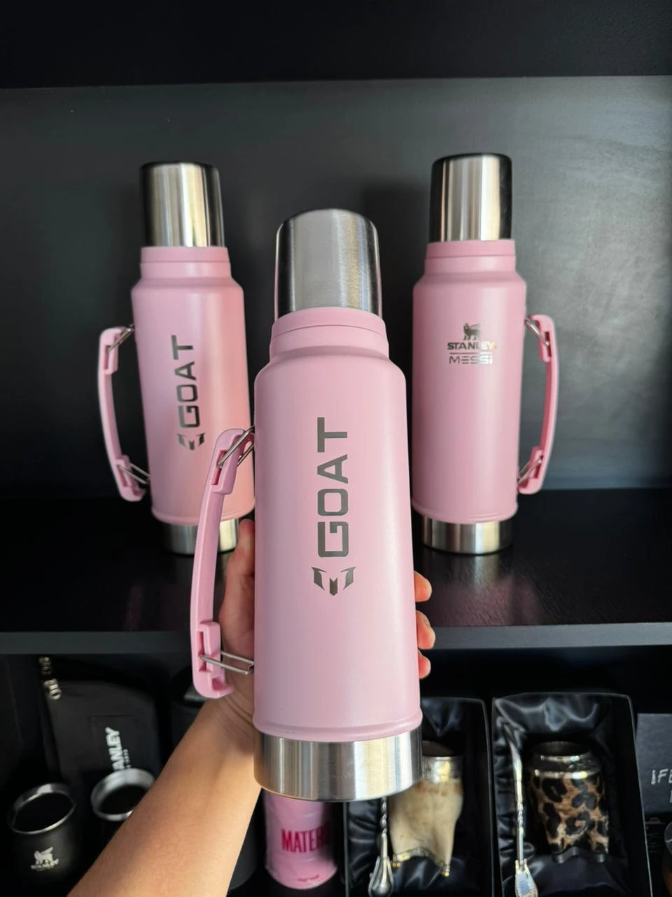 Termo Stanley 1.2L rosa, Messi GOAT - 1
