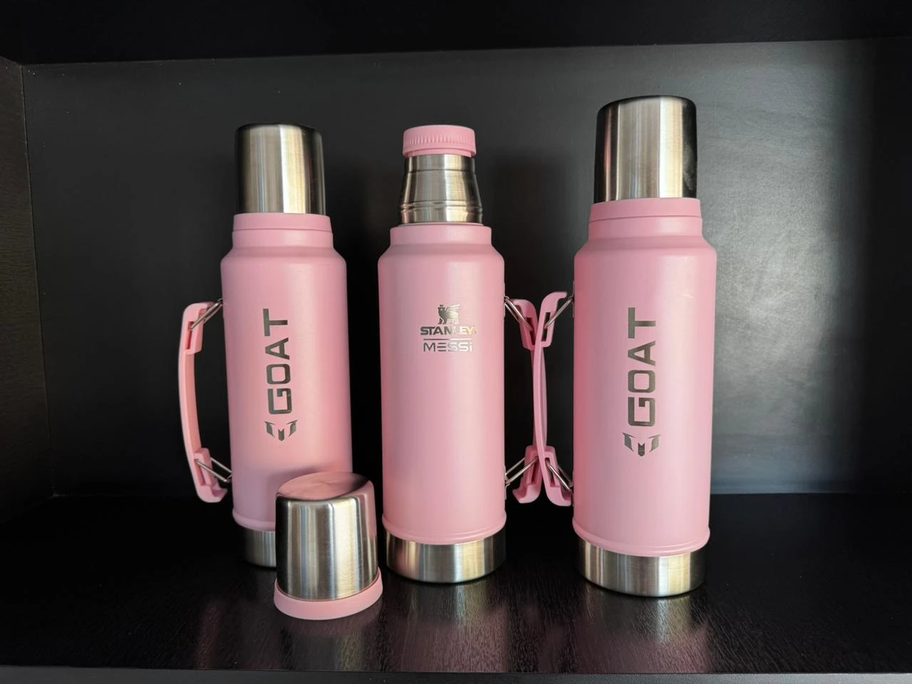 Termo Stanley 1.2L rosa, Messi GOAT - 2