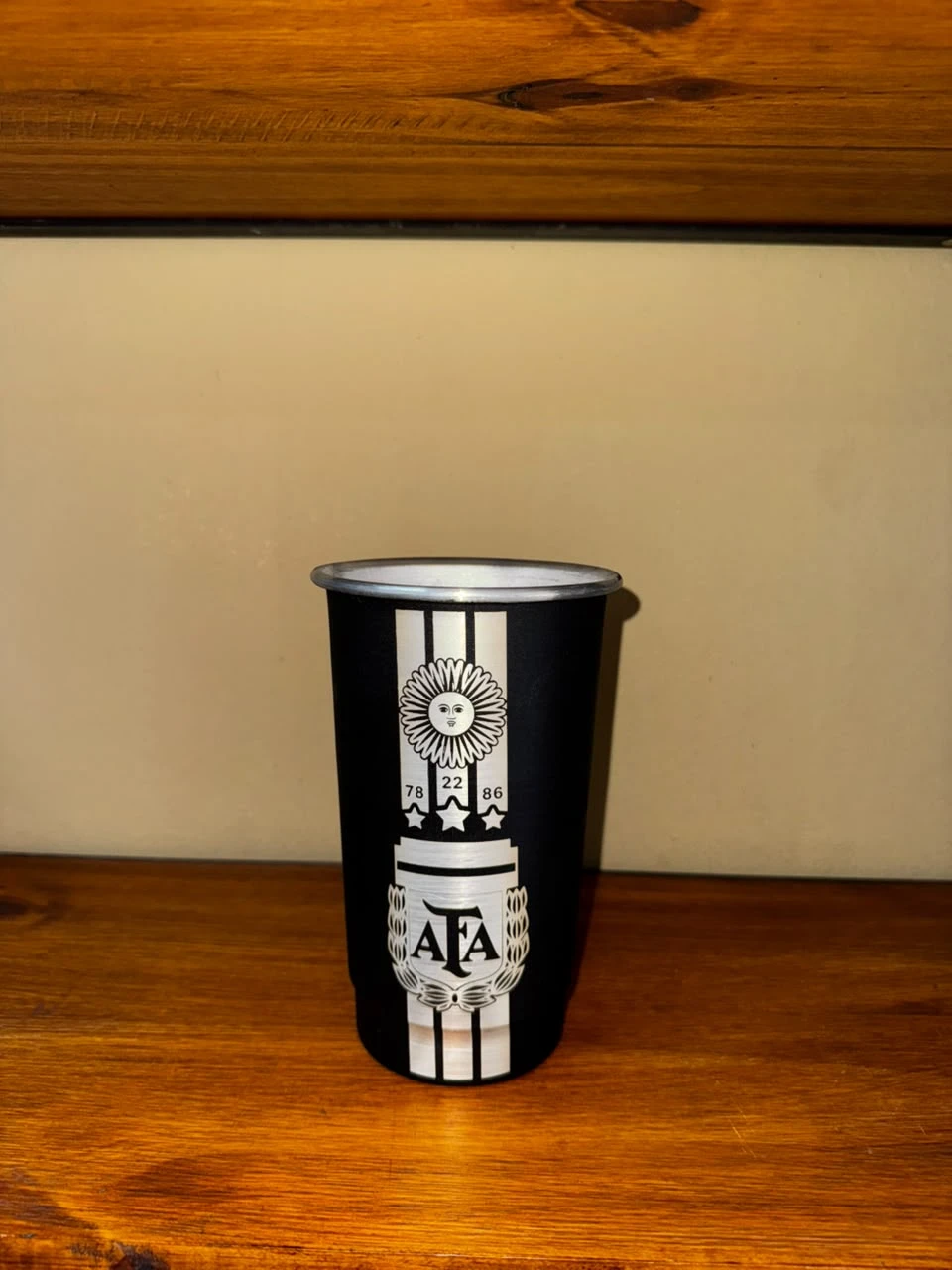 Vasos grabados, Equipos - 2