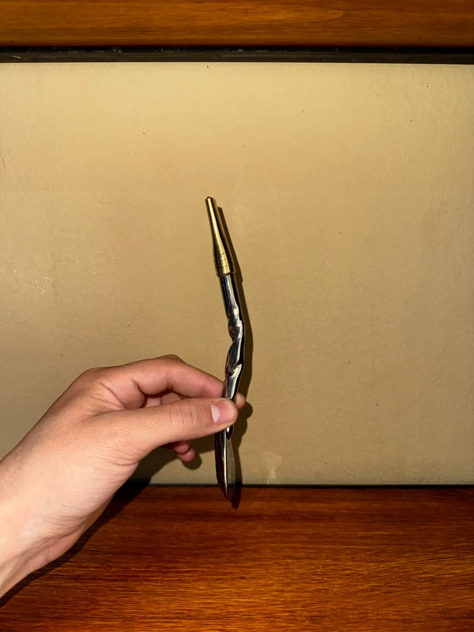 Bombillon semicurvo Acero cincelado