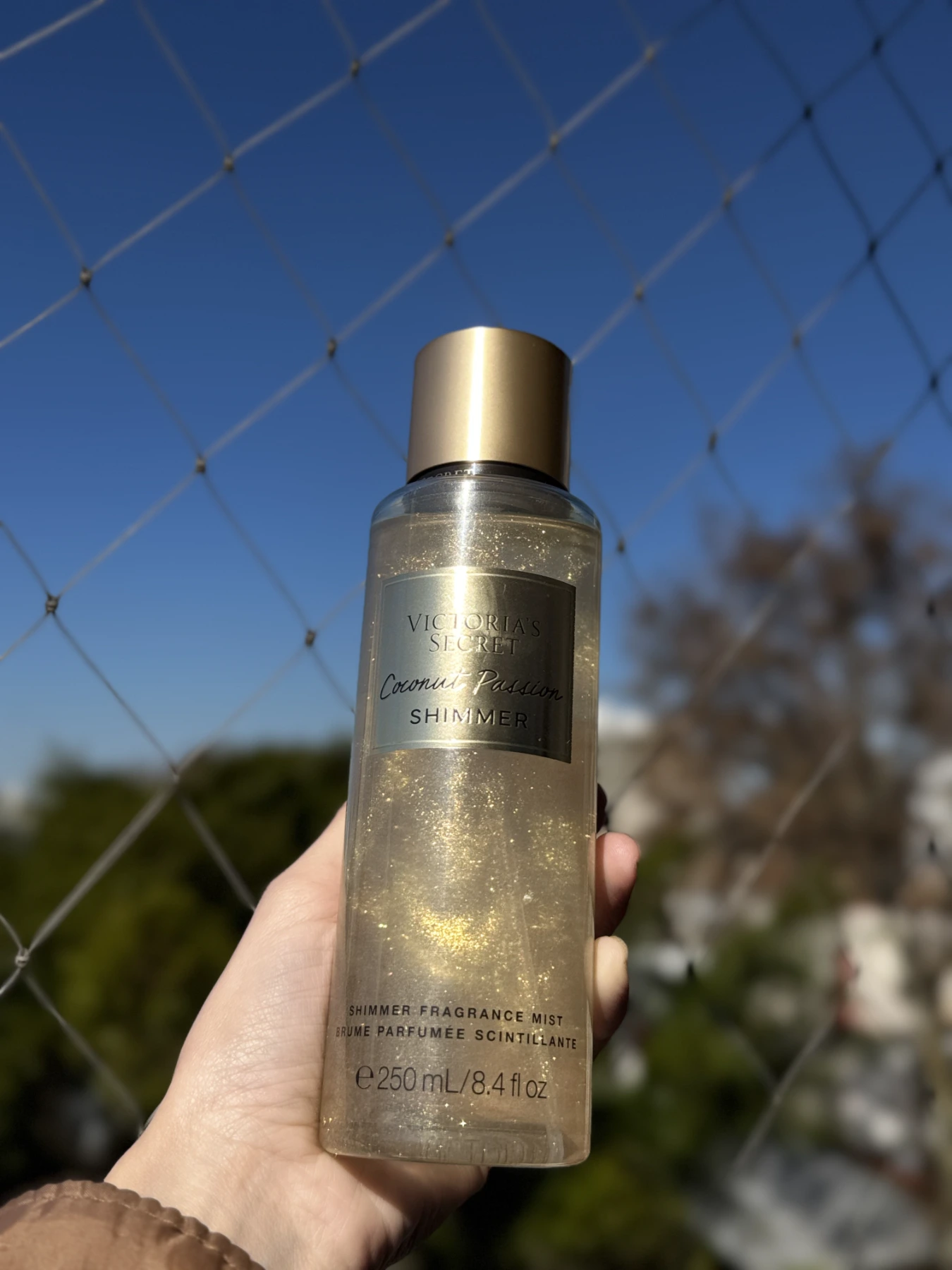 Victoria's Secret Coconut Passion Shimmer Body Splash - 1