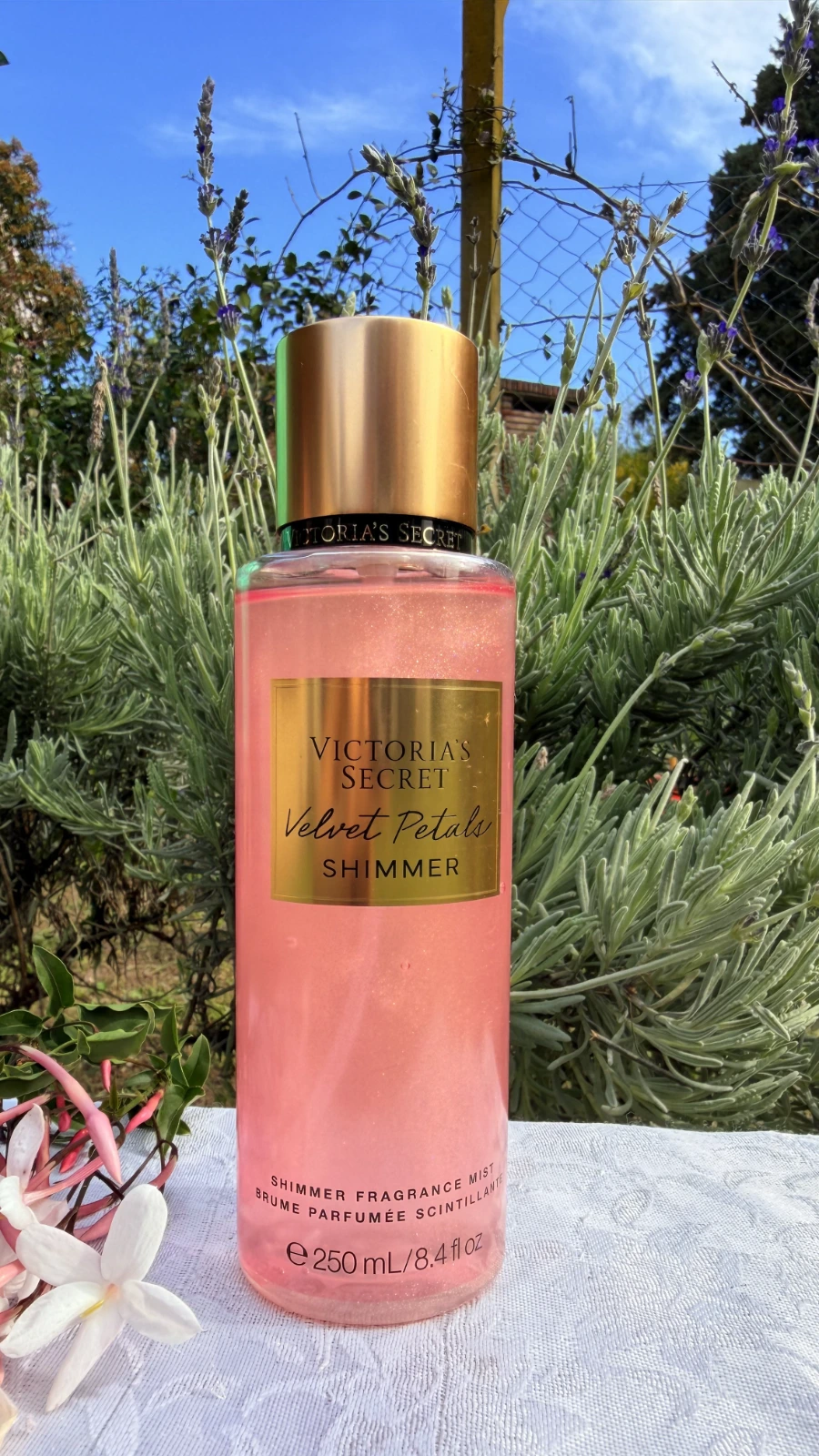 Victoria's Secret Velvet Petals Shimmer Body Splash - 1